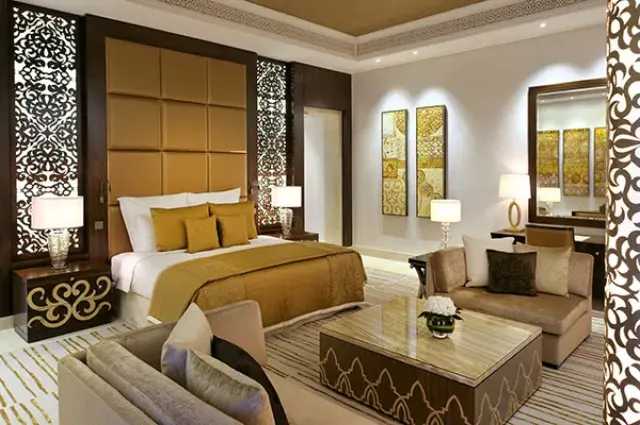 Grand Palm Suite - Bedroom